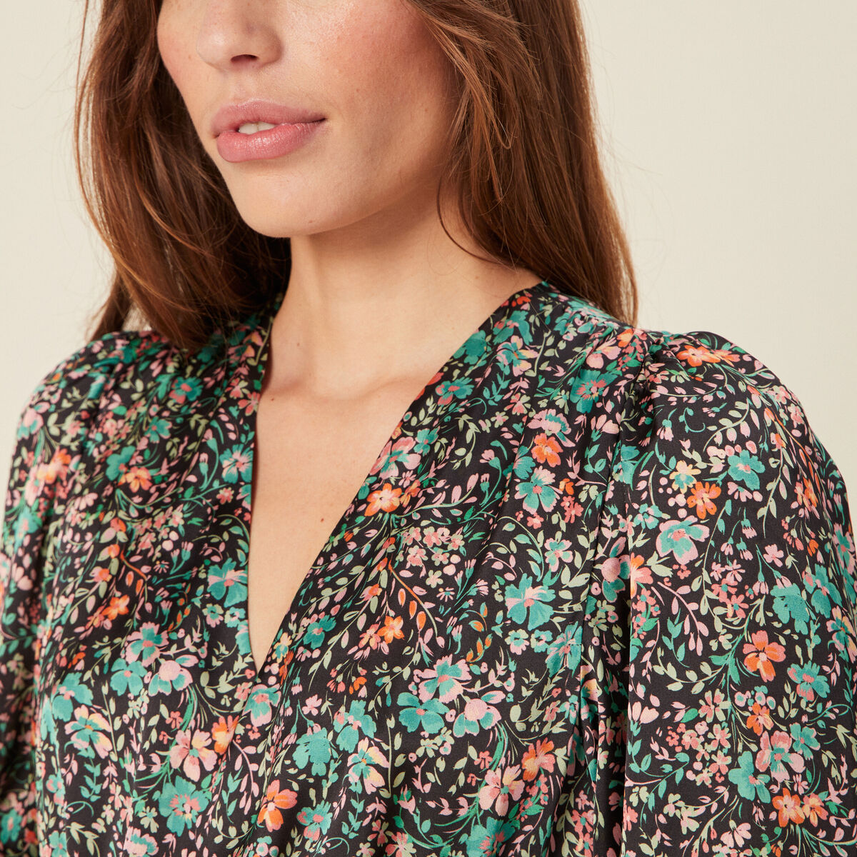 Robe taille marquée à volants noir femme