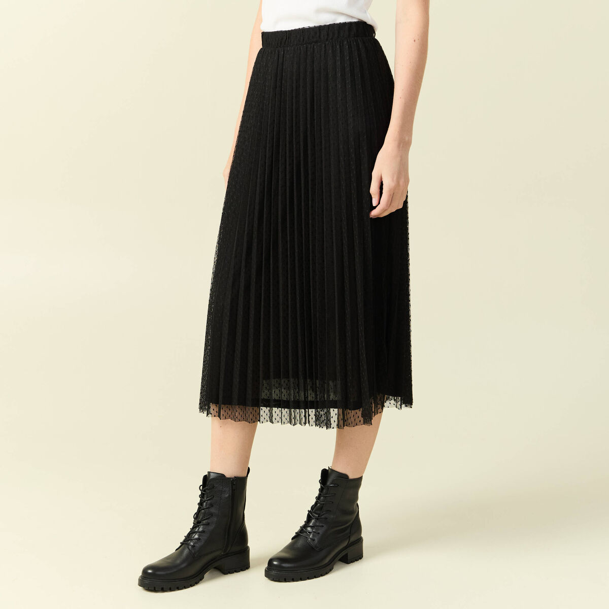 Jupes Gerry Weber de couleur Noir pour Femme - Vestiaire Collective