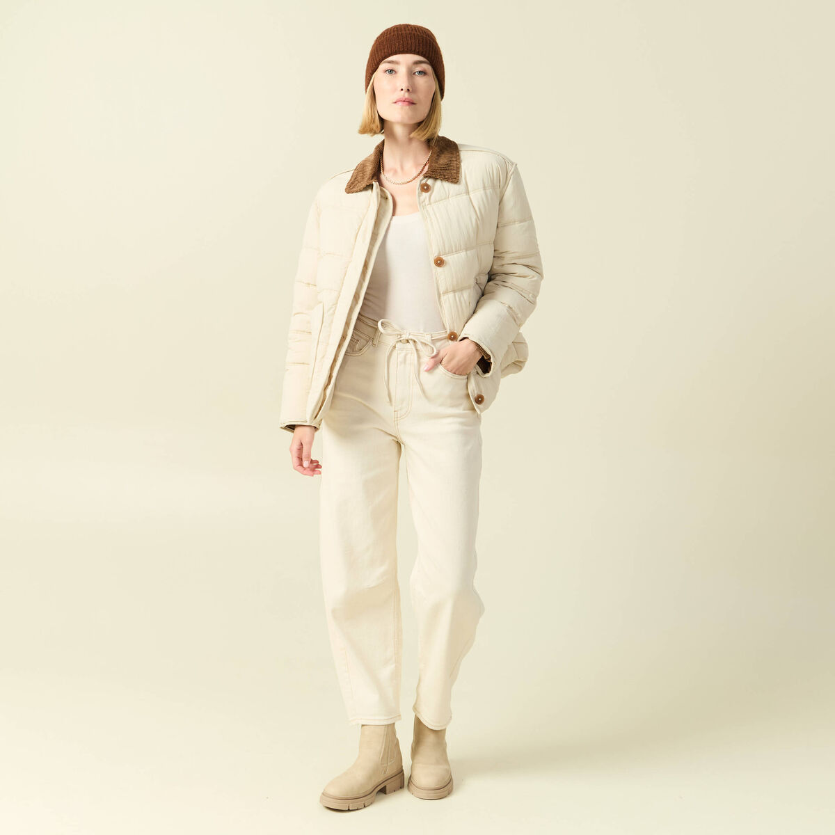 Jeans barrel 7/8&egrave;me avec ceinture denim blanc femme