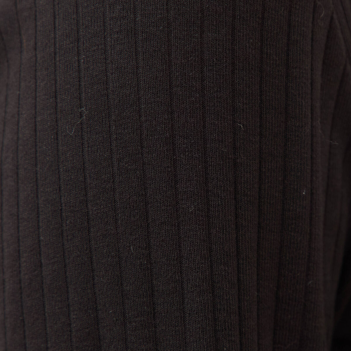 T-shirt ajust&eacute; col rond manches longues noir femme