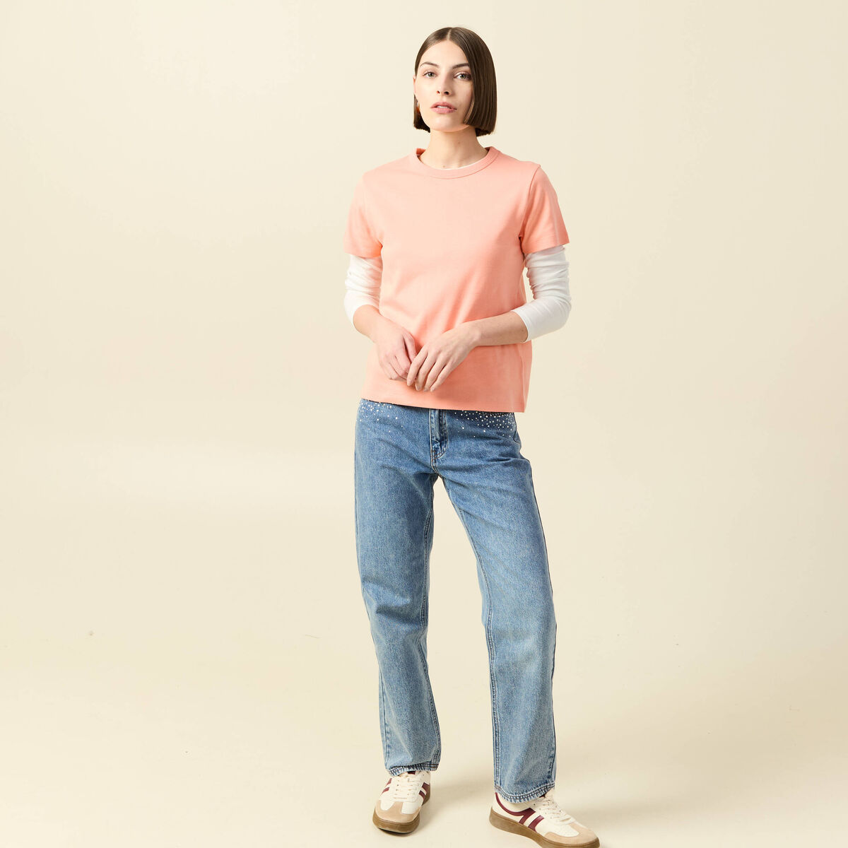 T-shirt cintr&eacute; col rond manches courtes rose corail femme