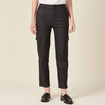 Jeans cargo 7/8ème enduit denim noir enduit femme