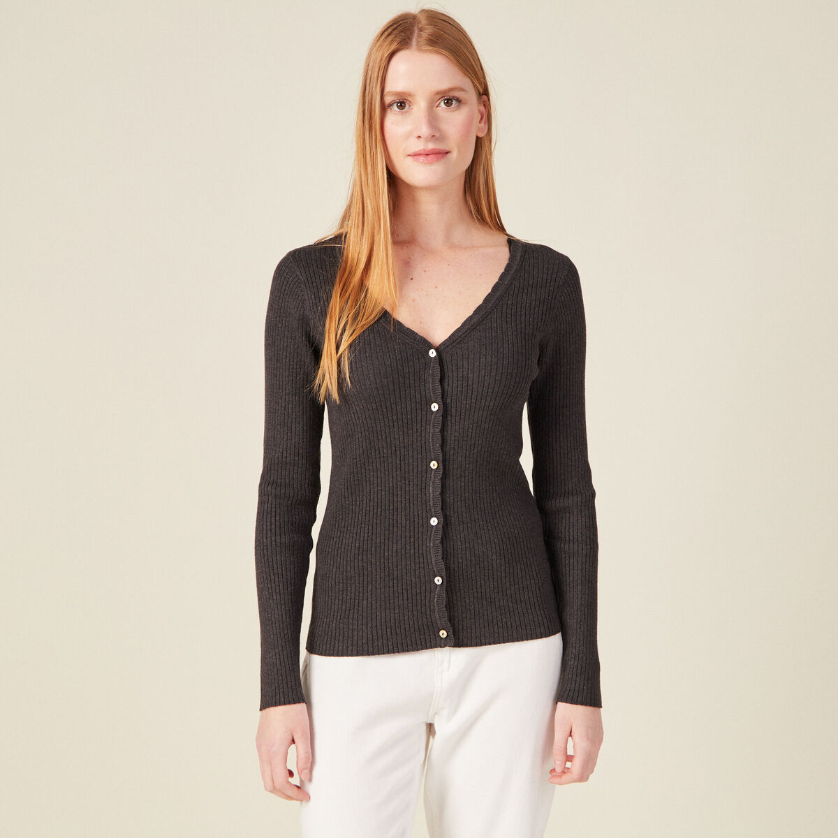 Gilet col en V éco-responsable gris foncé femme