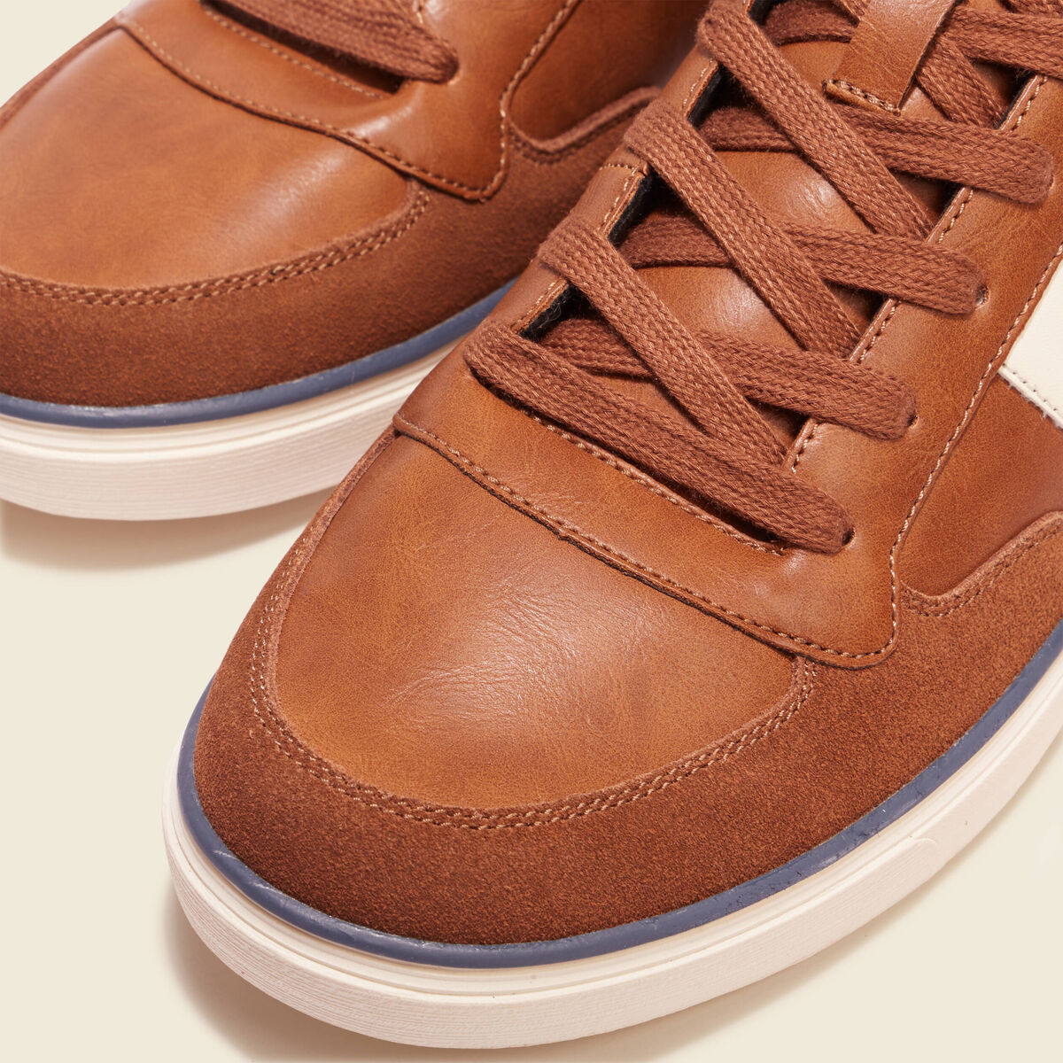 Baskets montantes &agrave; lacets marron fonc&eacute; homme