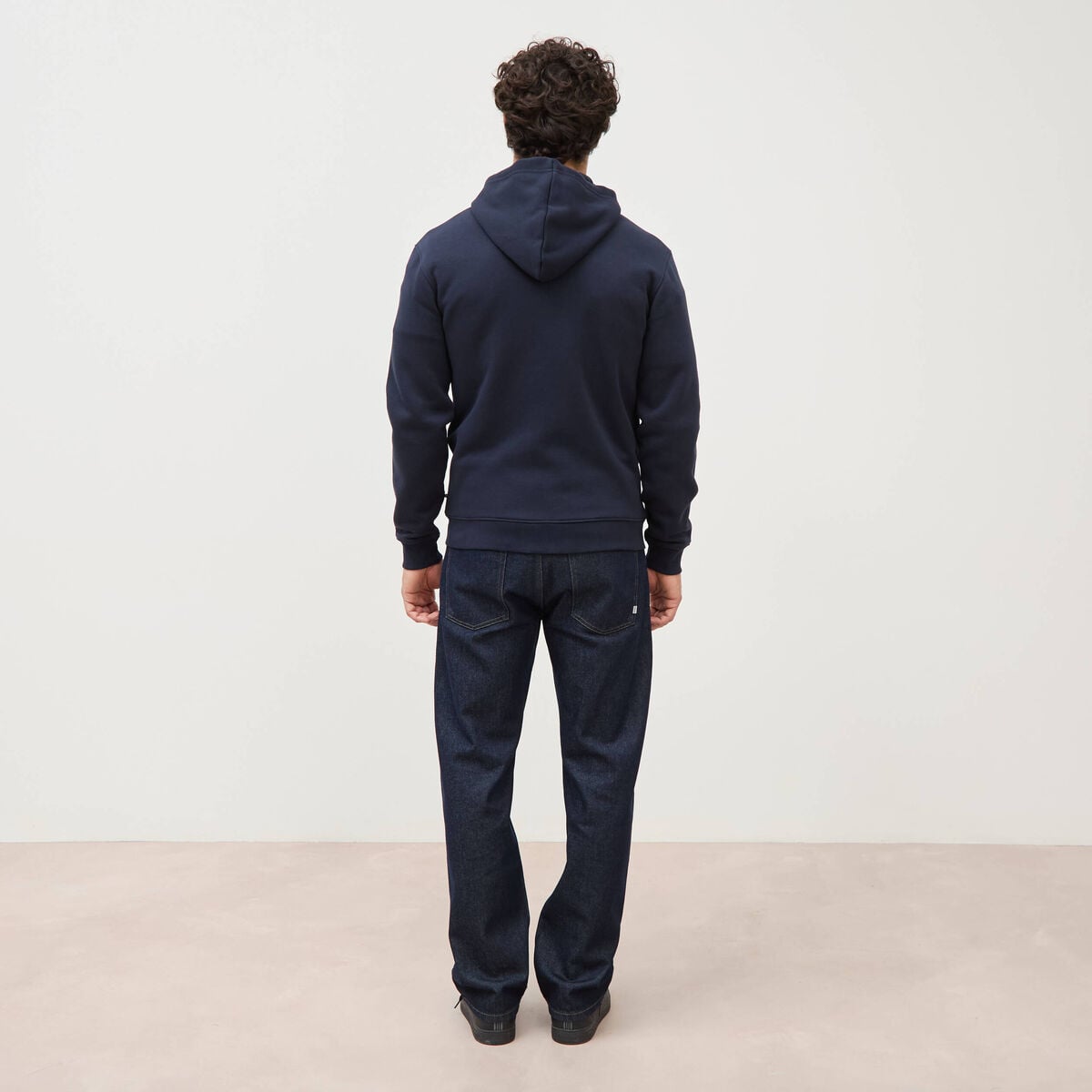 Sweat &agrave; capuche manches longues bleu marine homme