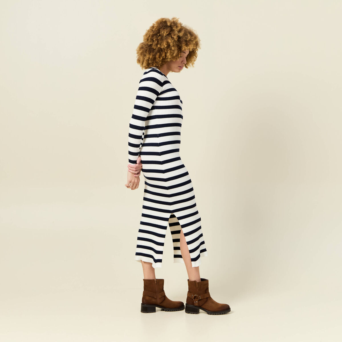 Robe tricot longue ajust&eacute;e bleu marine femme