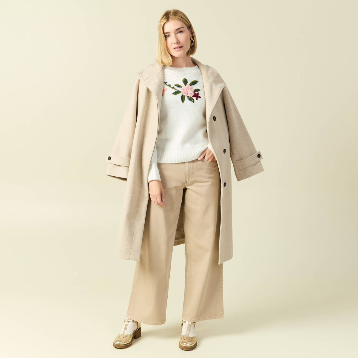 Pull col rond manches longues brod&eacute; ecru femme