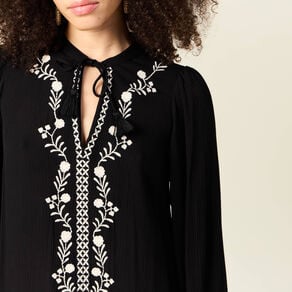 robe evasee broderie noir femme Robe évasée broderie noir femme