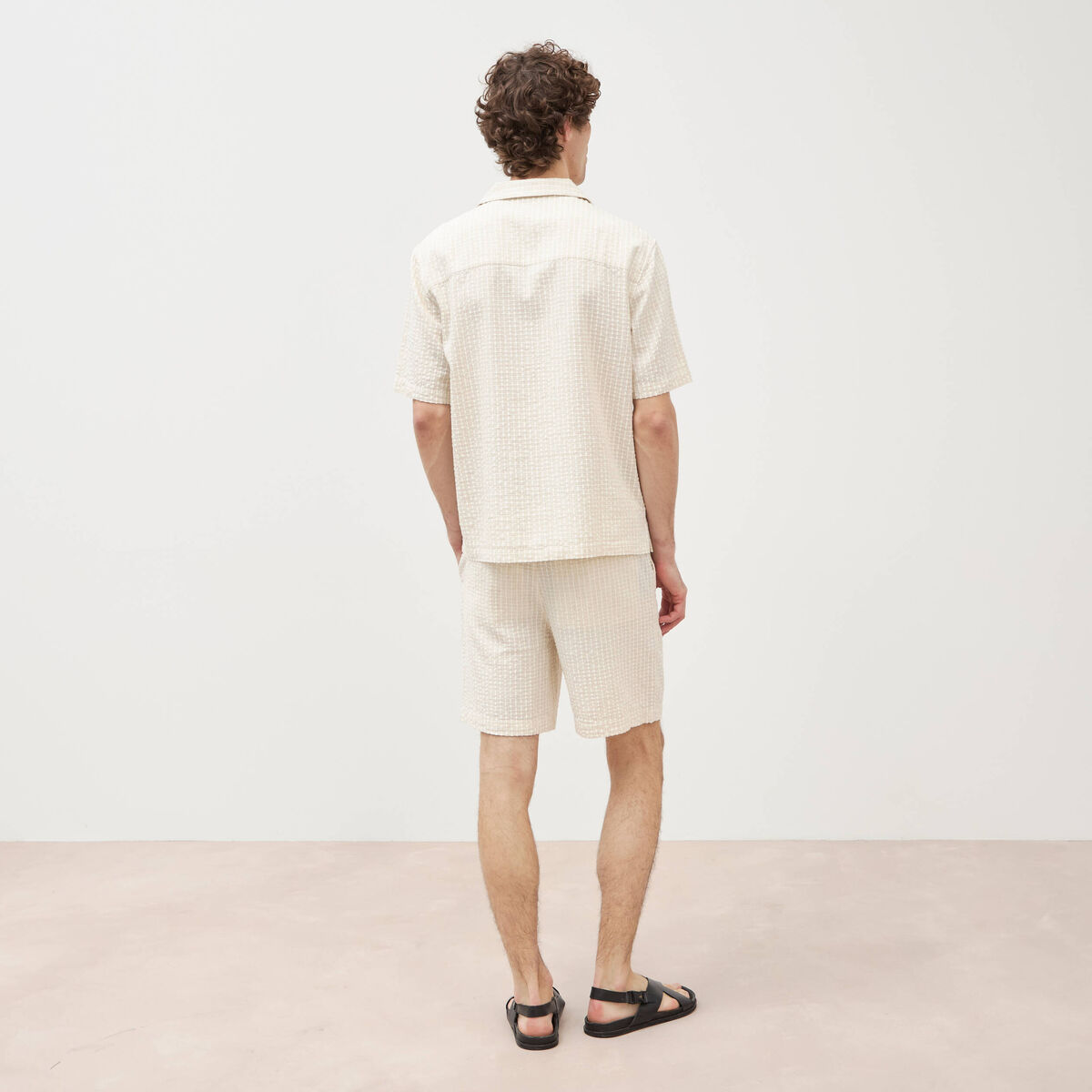Chemise manches courtes col tailleur beige homme