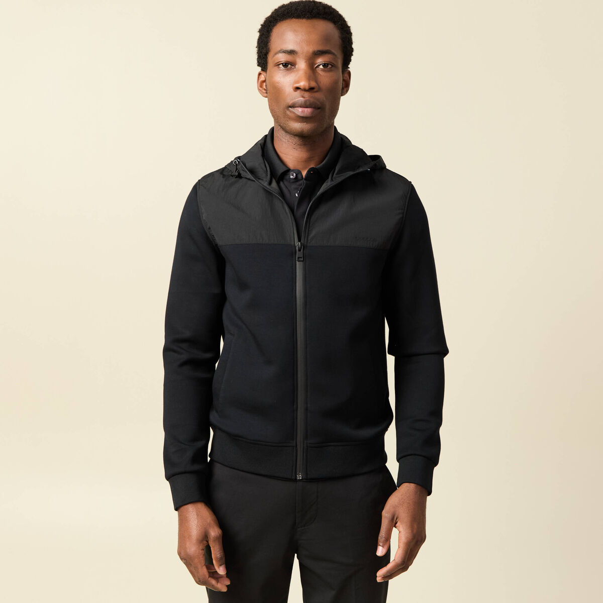 Sweat zipp&eacute; &agrave; capuche vert fonc&eacute; homme