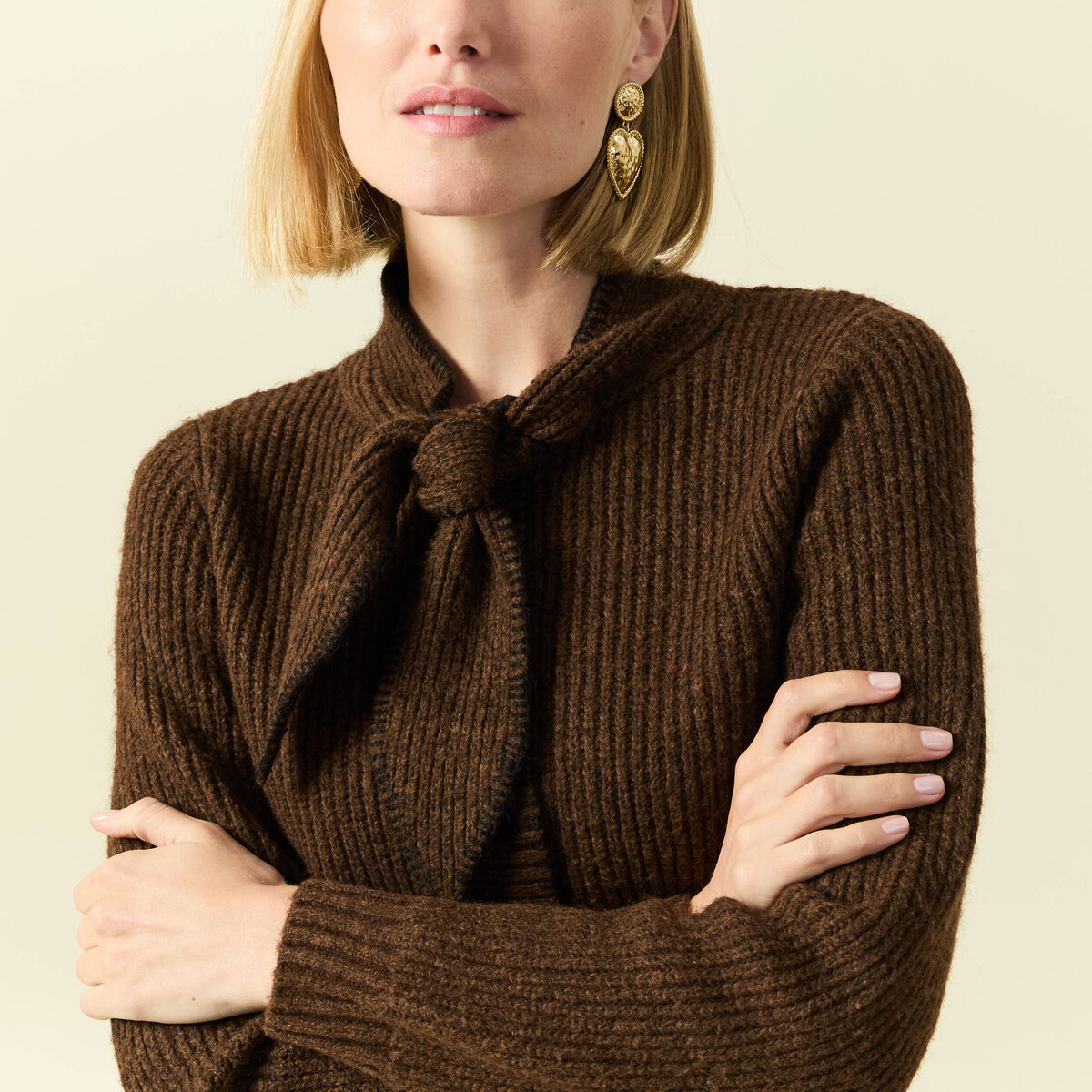Pull col rond manches longues marron fonc&eacute; femme