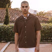 Chemise manches courtes col tailleur taupe homme