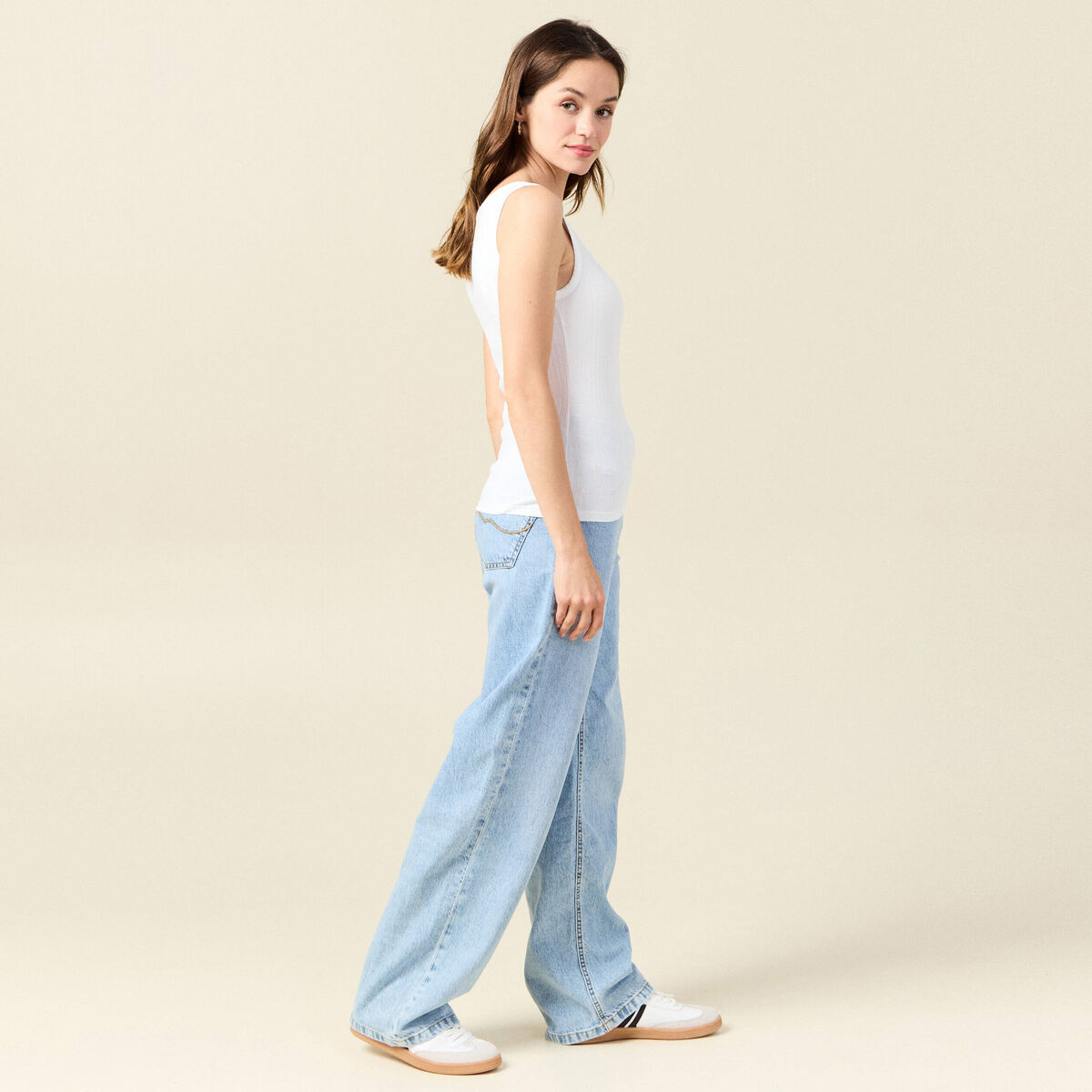 D&eacute;bardeur sans manches blanc femme