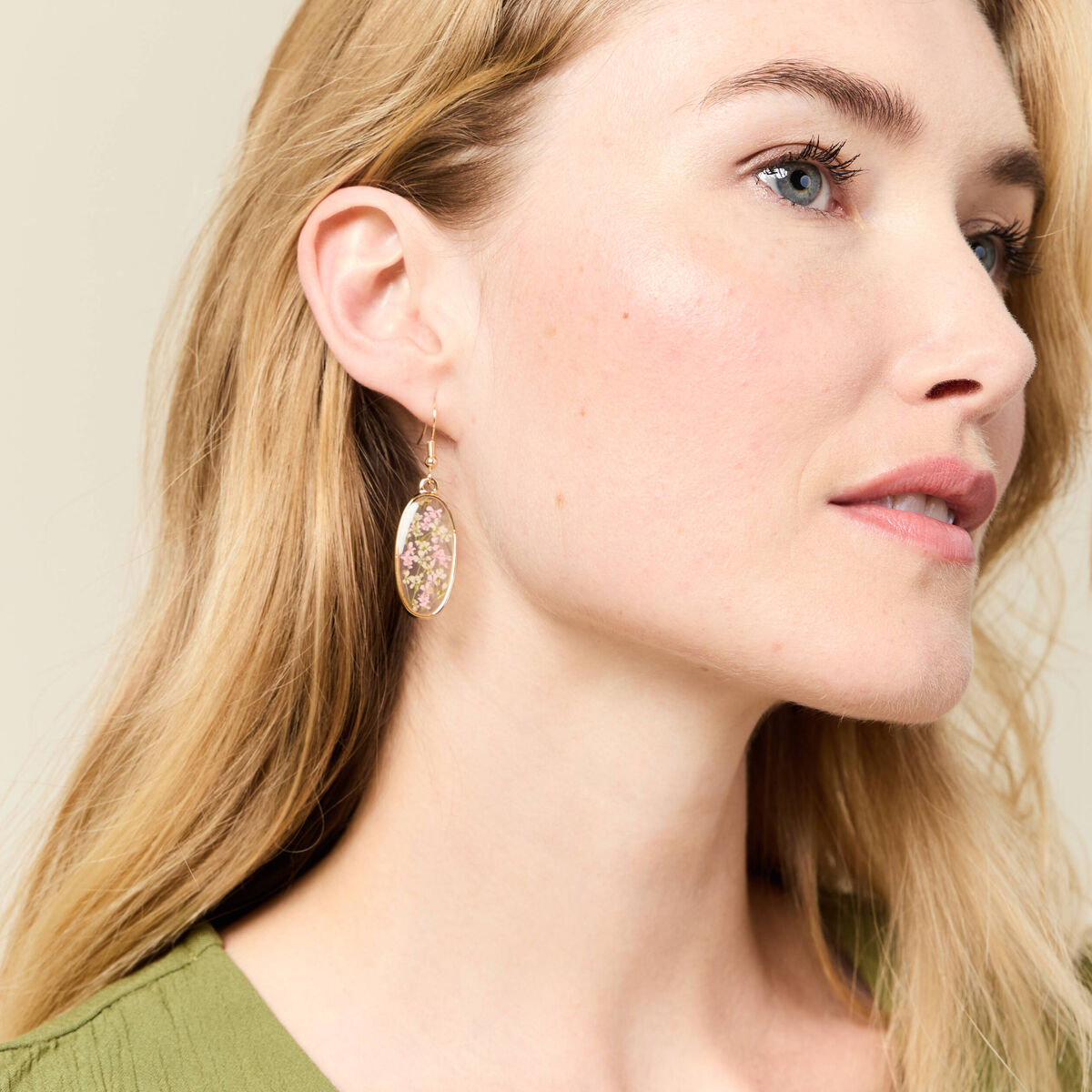 Boucles d'oreilles pendantes couleur or femme