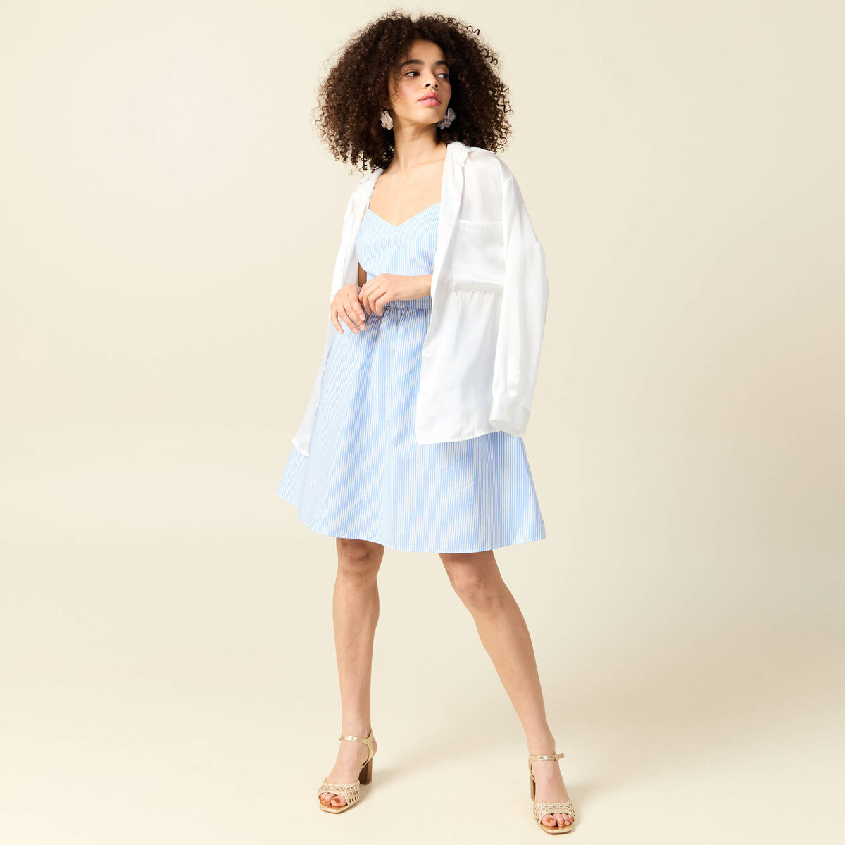 Robe &eacute;vas&eacute;e col V sans manches en coton bleu femme