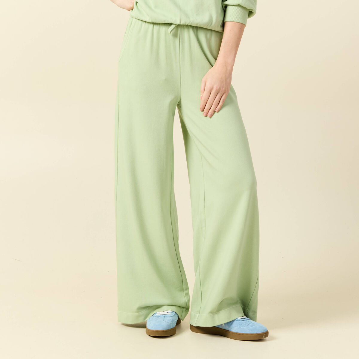 Pantalon large taille haute fluide vert clair femme