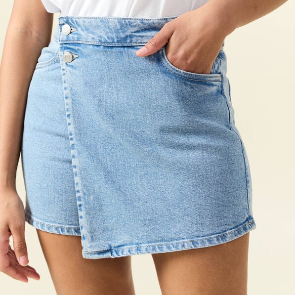 jupe short droite en jean denim bleach femme Jupe-short droite en jean denim bleach femme