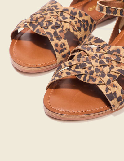 Sandales plates en cuir beige femme