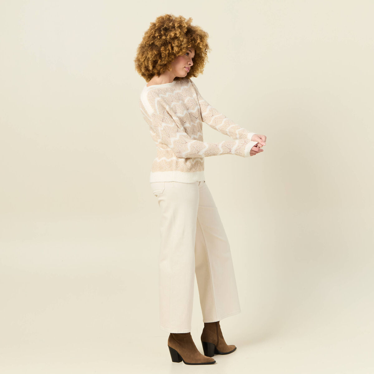Pull manches longues ajouré creme femme