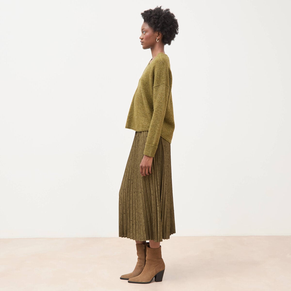 Pull droit col v manches longues vert kaki femme