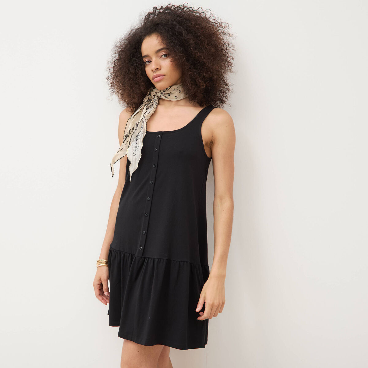 Robe sans manches en maille col carr&eacute; noir femme