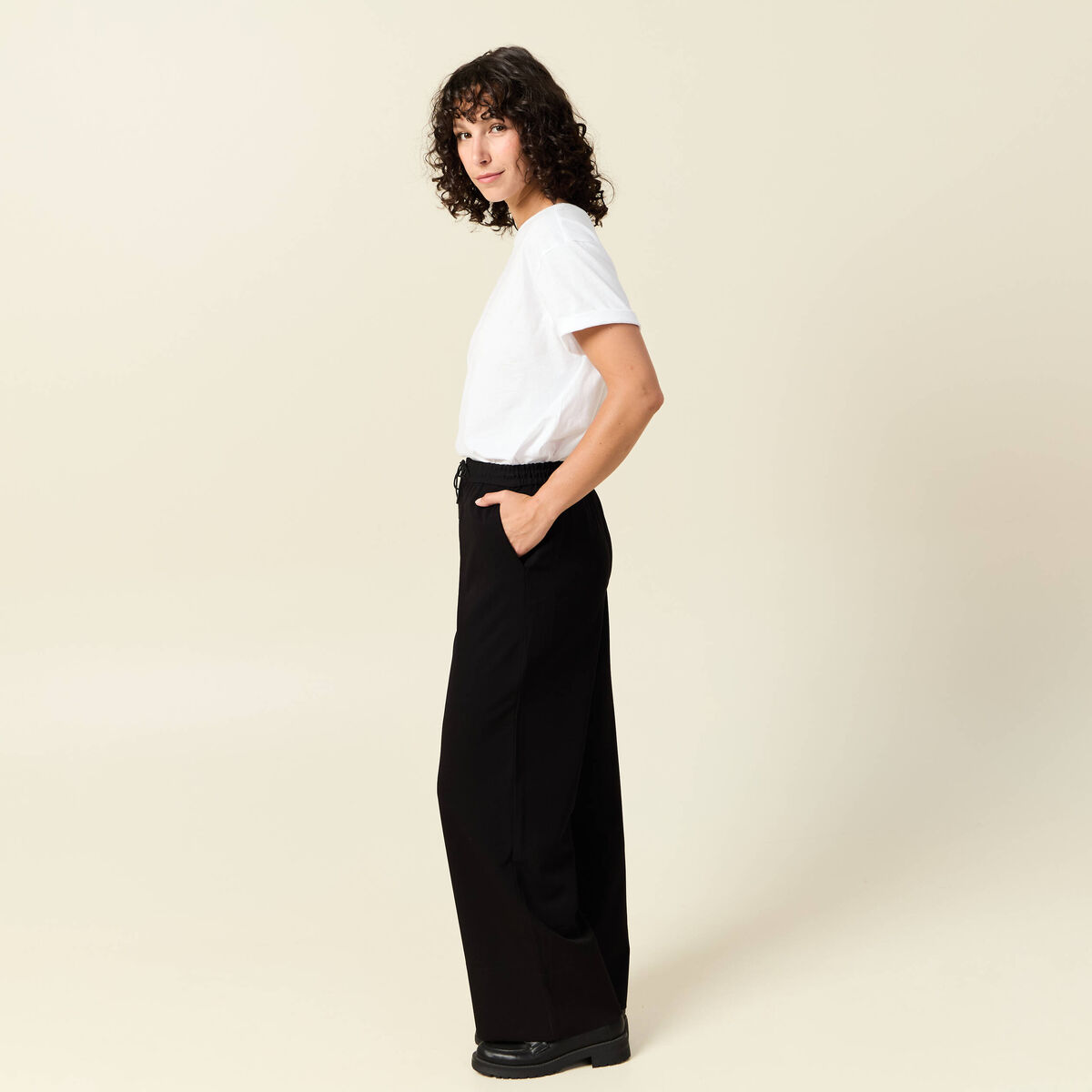Pantalon large élastiqué noir femme
