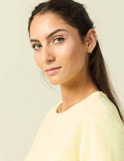 T-shirt cintr&eacute; col rond manches courtes jaune pastel femme