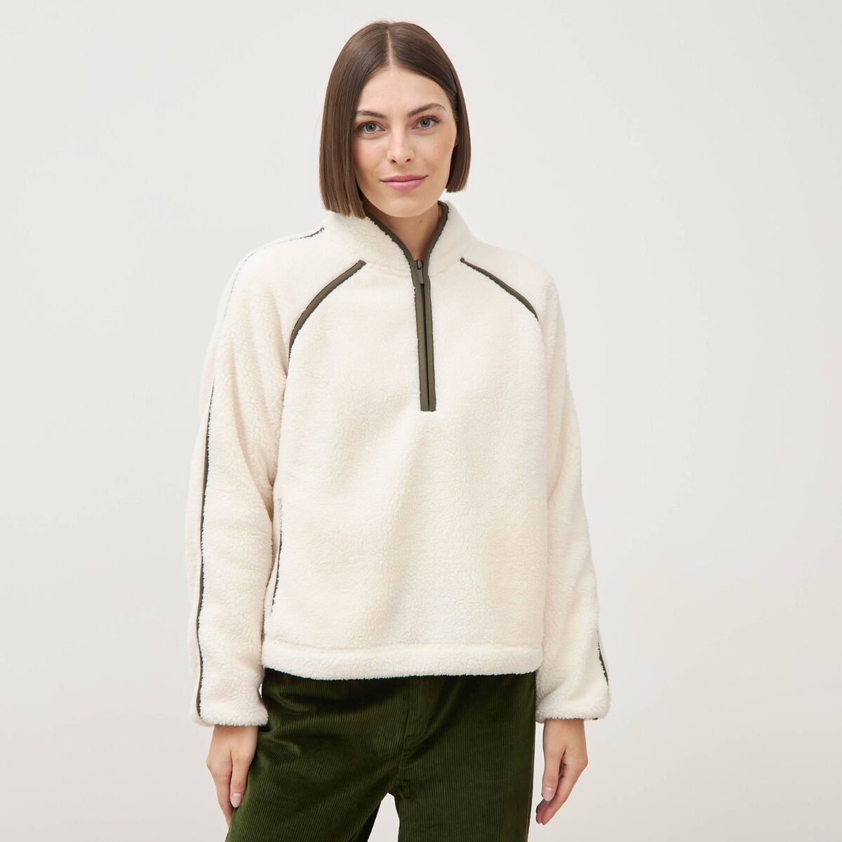Sweat droit bouclette col montant ecru femme