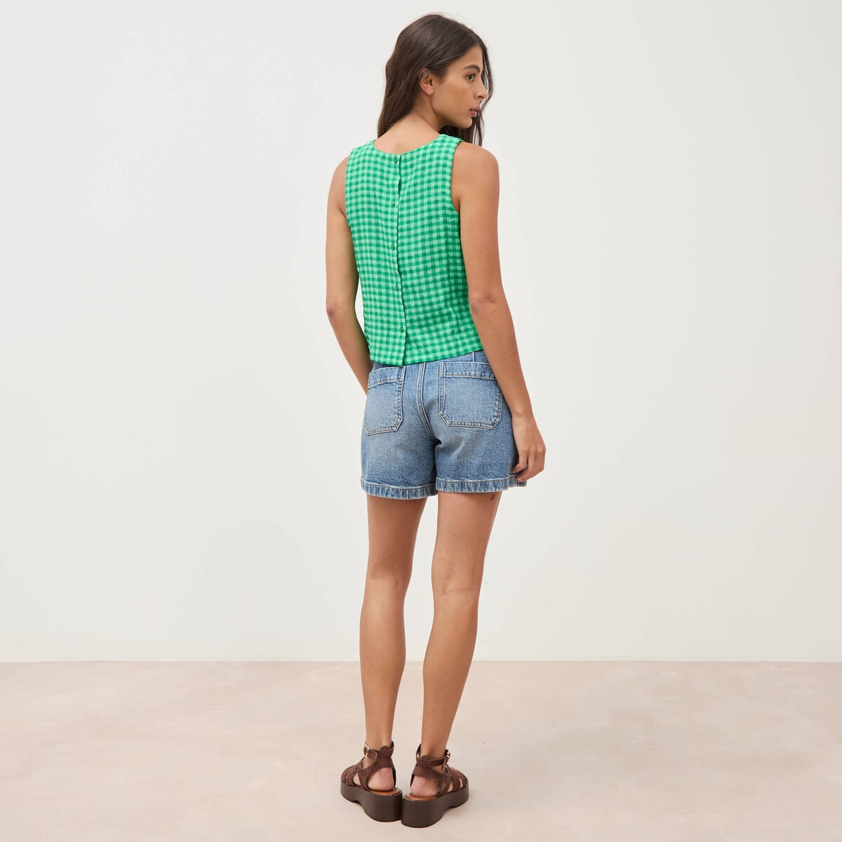 Blouse vichy droite cropped sans manches vert femme