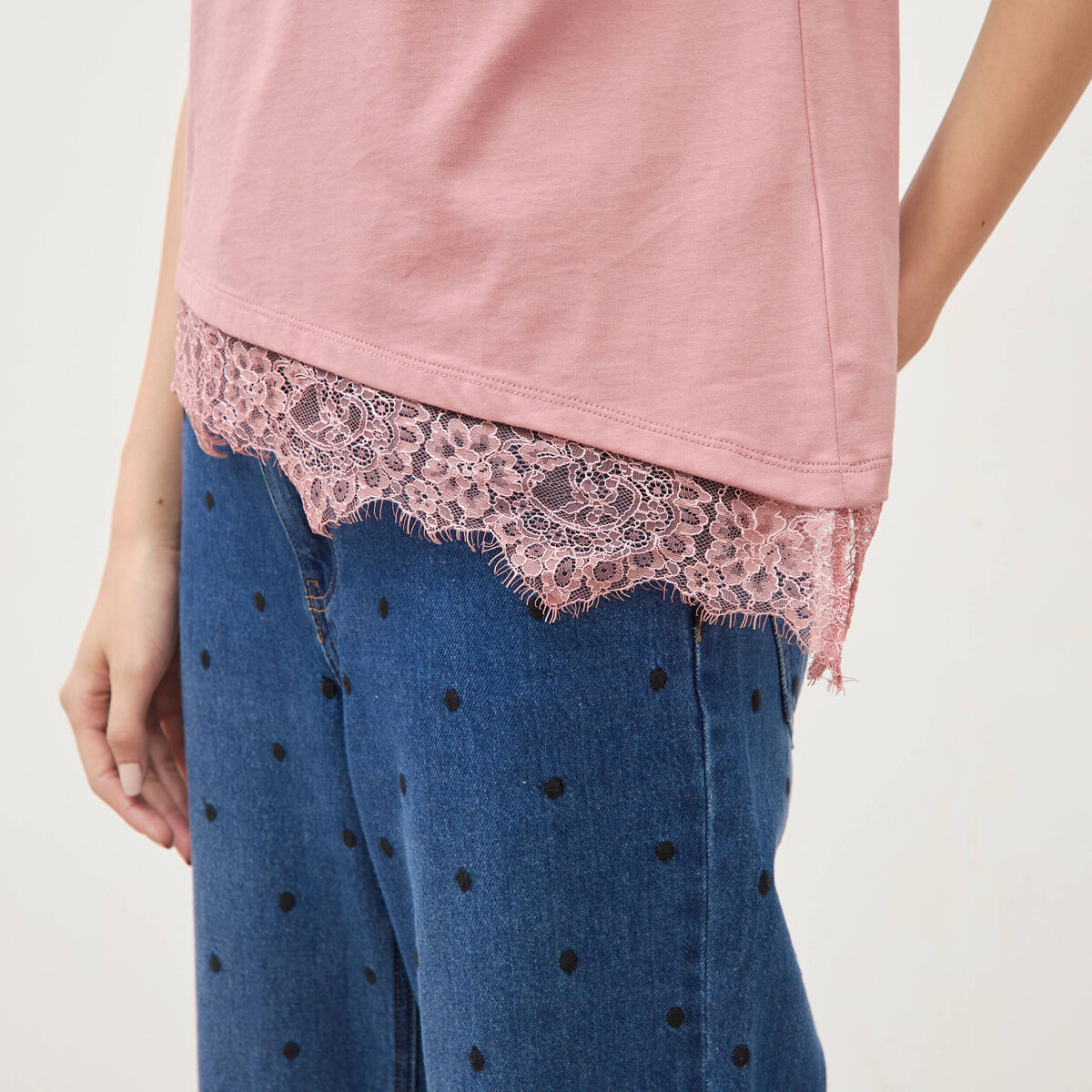 T-shirt droit col rond avec dentelle vieux rose femme