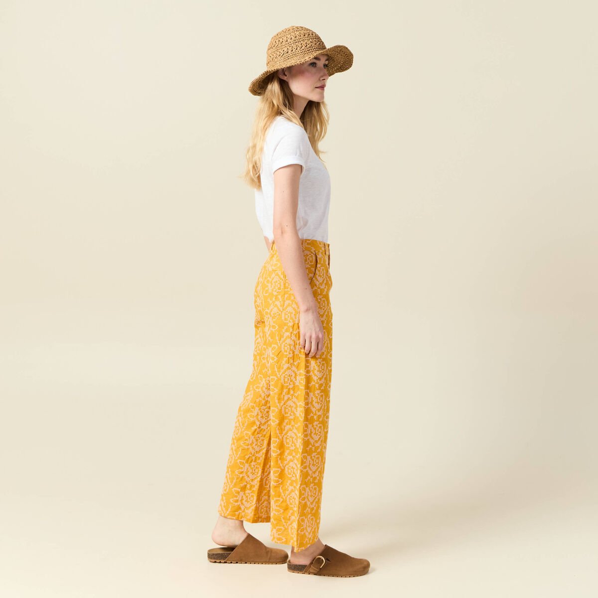 Pantalon large brodé jaune femme