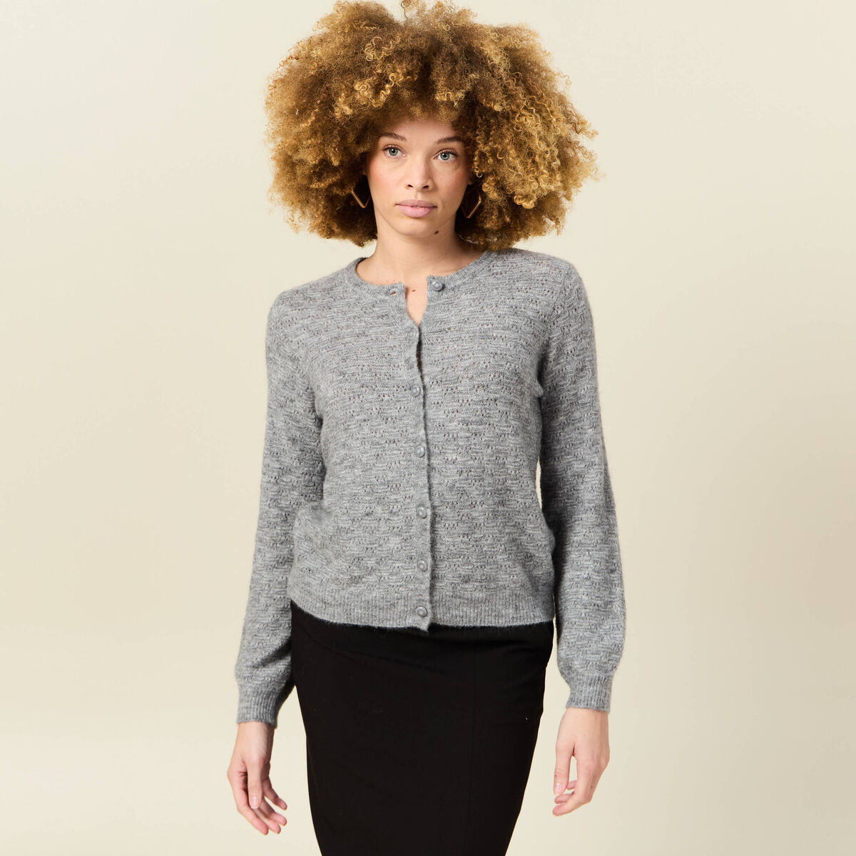 Gilet manches longues ajouré gris clair femme