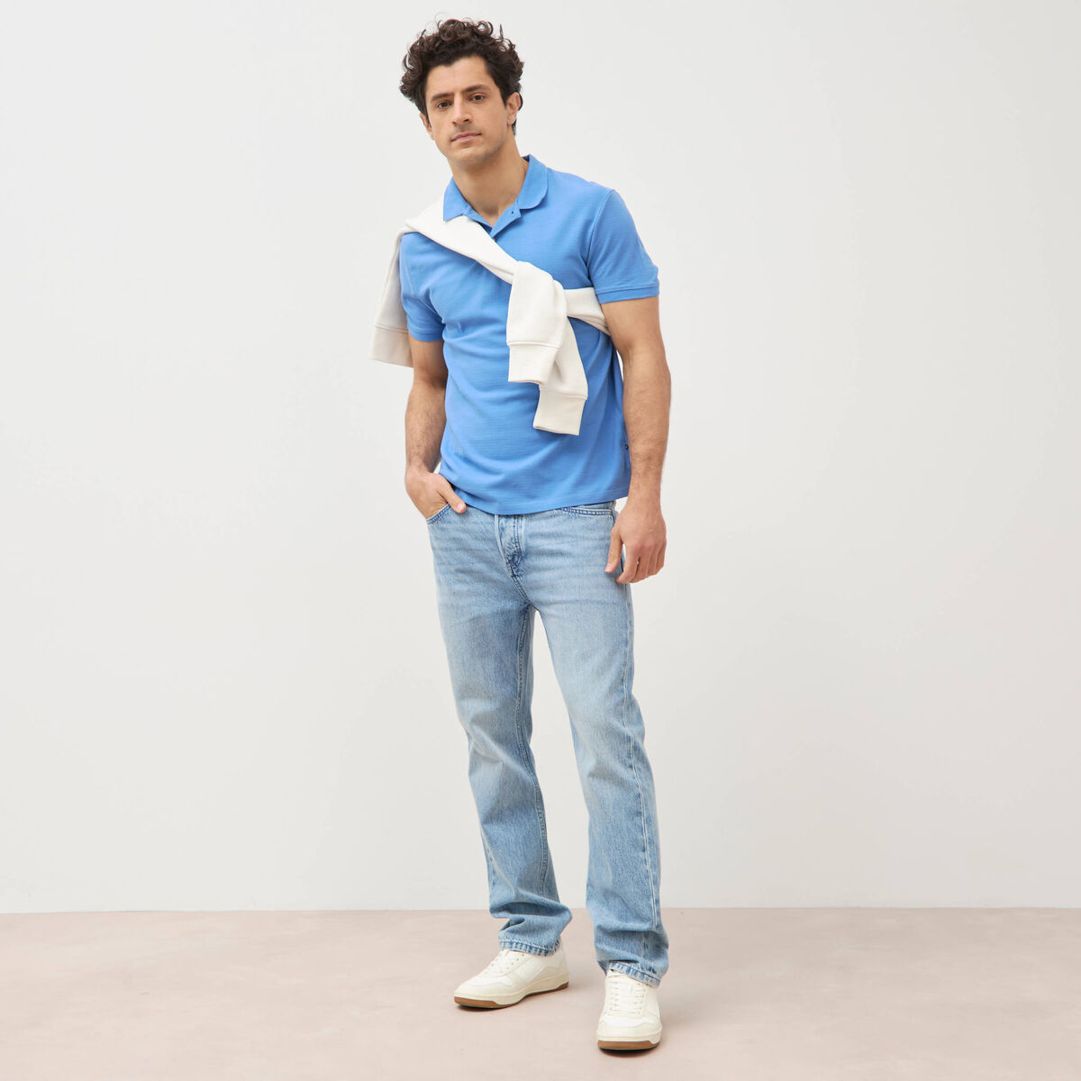 Polo cintr&eacute; en coton manches courtes bleu violet homme