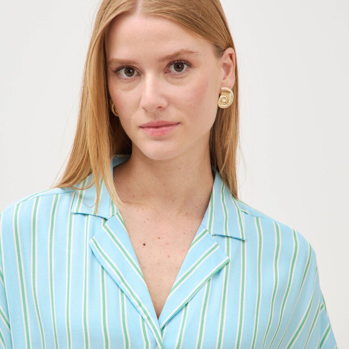 Chemise manches 3/4 bleu clair femme