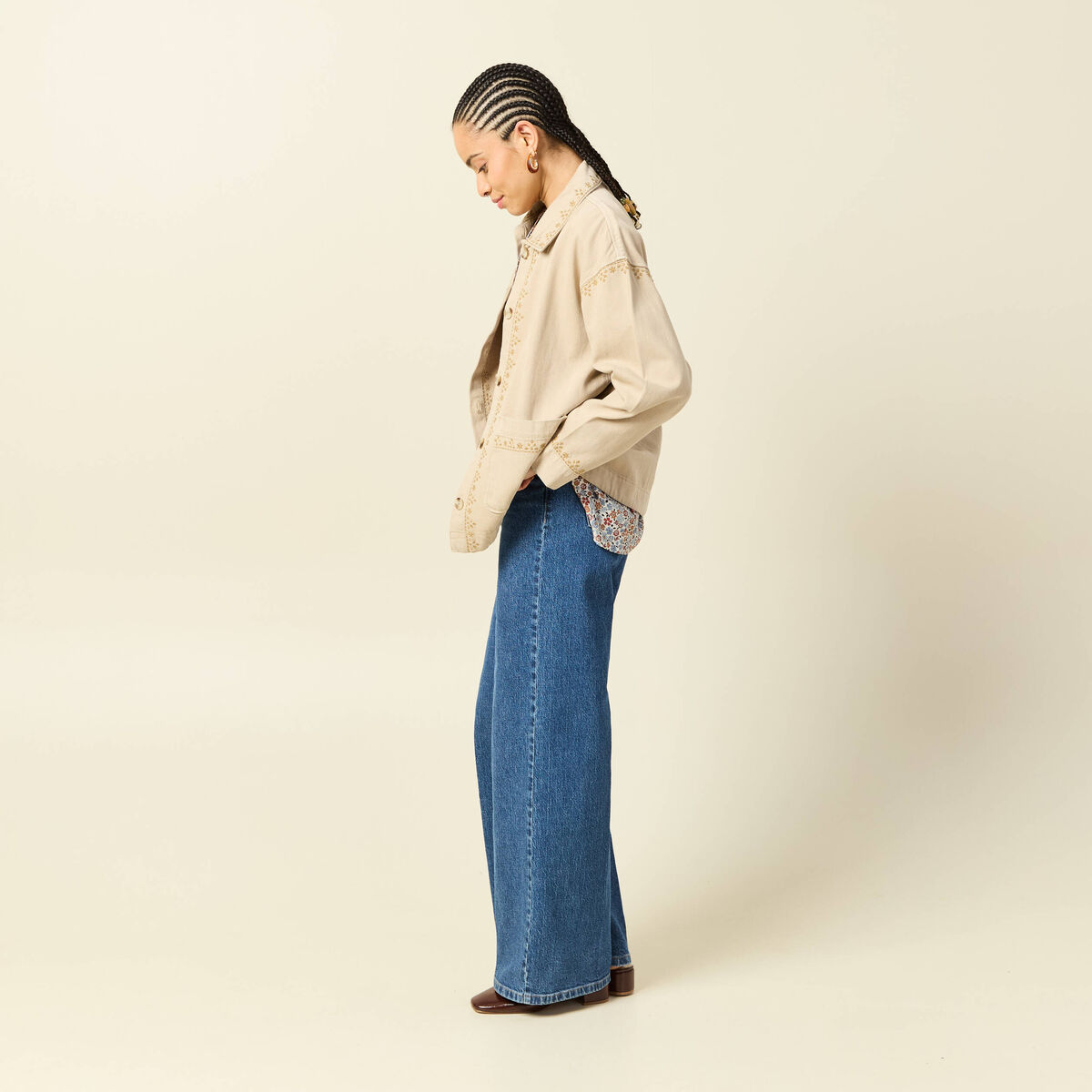 Blouson boutonn&eacute; brod&eacute; beige femme