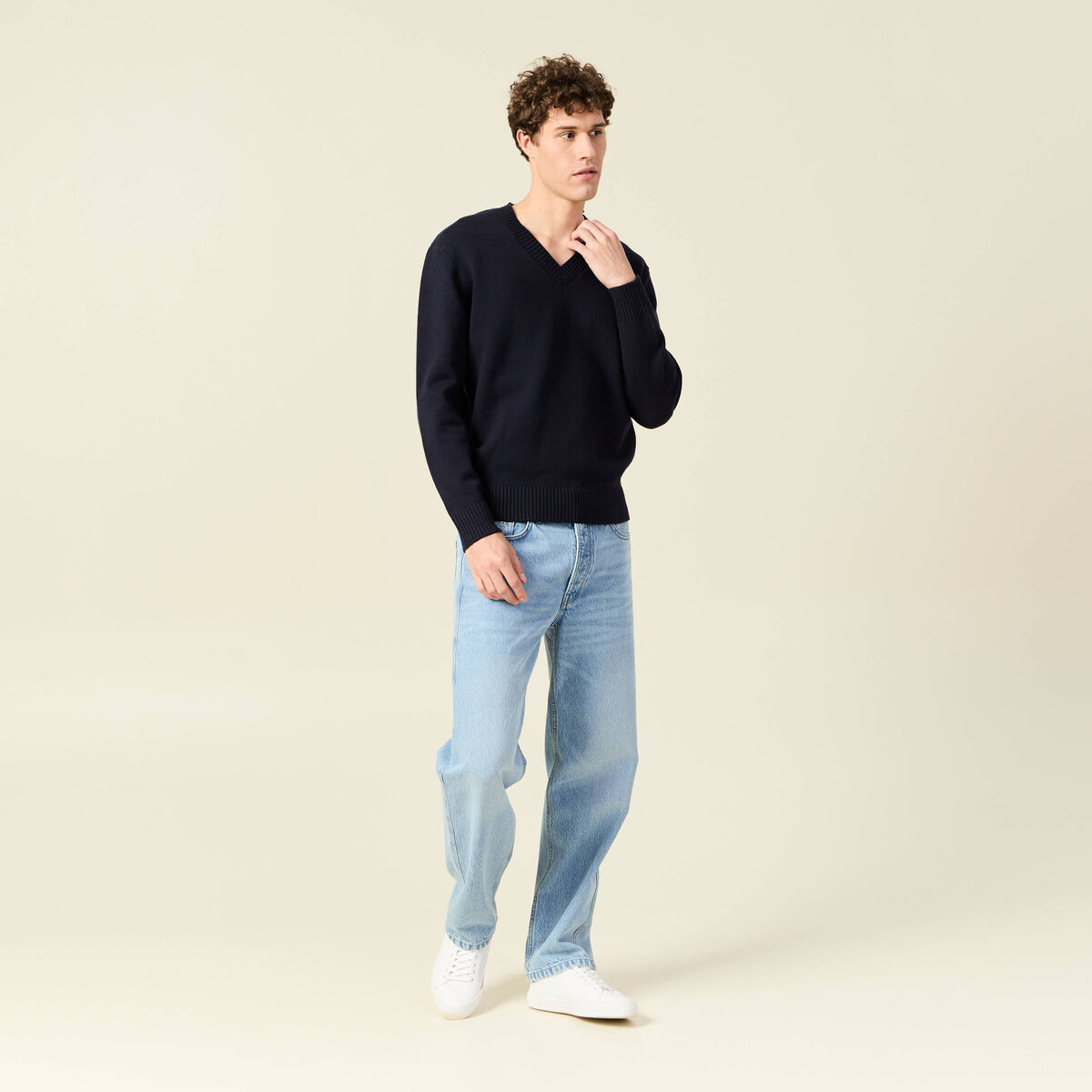 Pull fin col v manches longues bleu marine homme