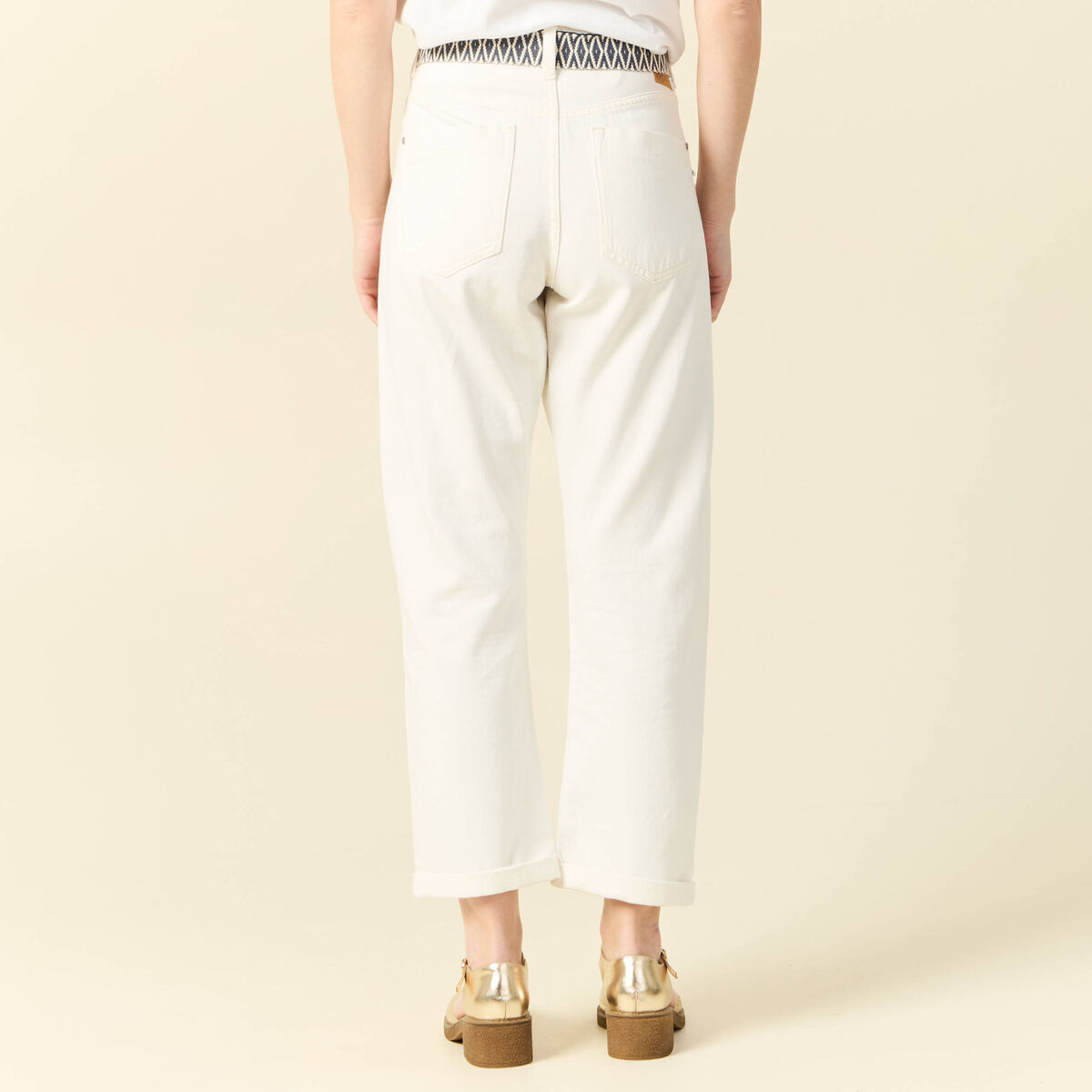Jeans boyfriend ceinturé denim blanc femme