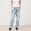 Jeans boyfriend ceintur&eacute; denim bleach femme
