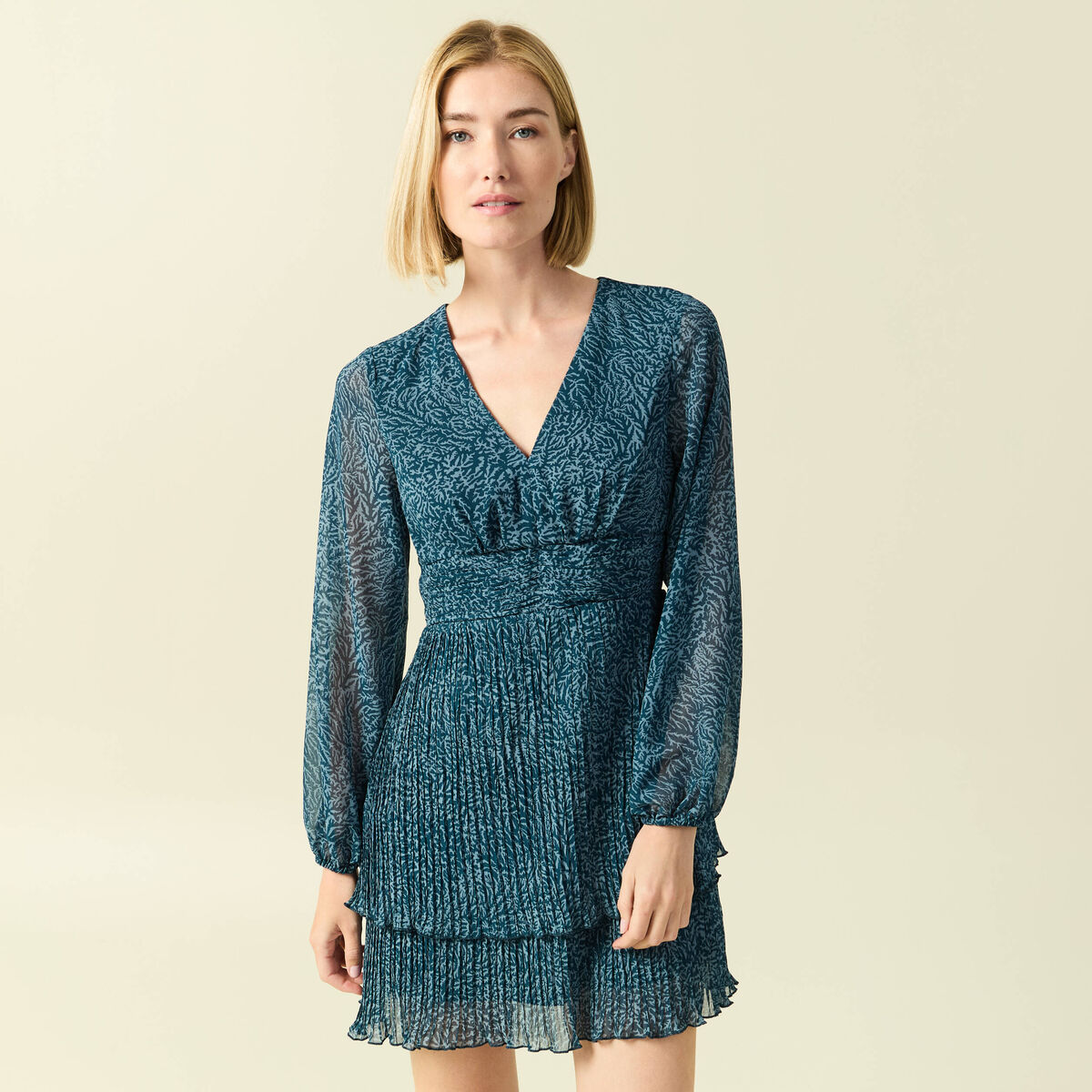 Robe bleue ciel plissée longue