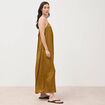 Robe bretelle satin&eacute;e col rond vert olive femme