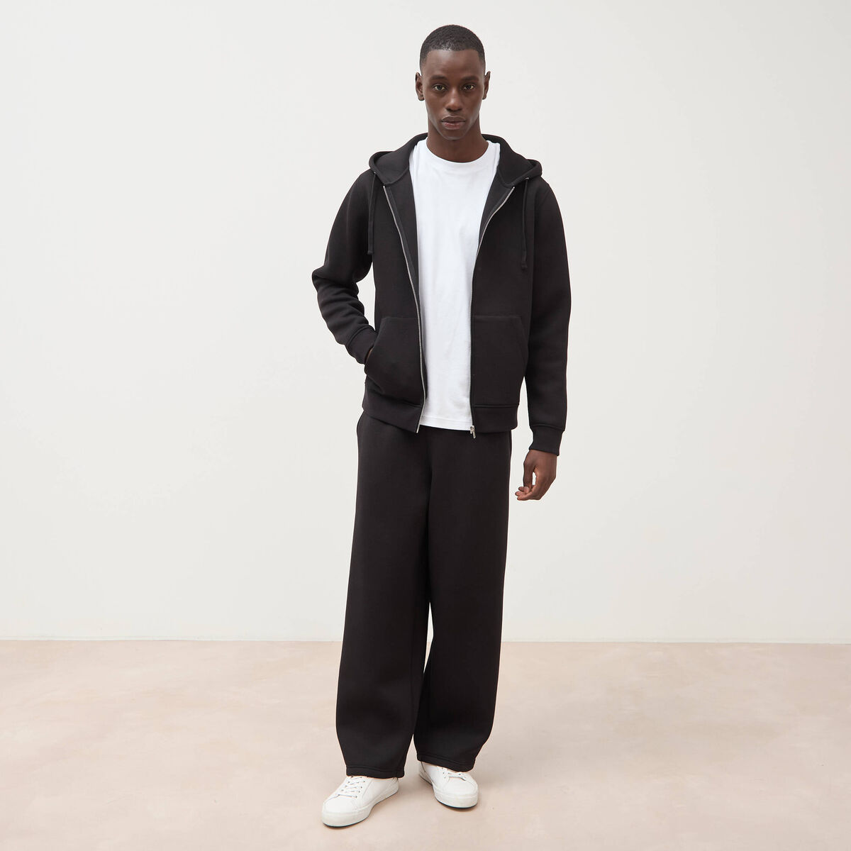 Sweat ample &agrave; capuche manches longues noir homme