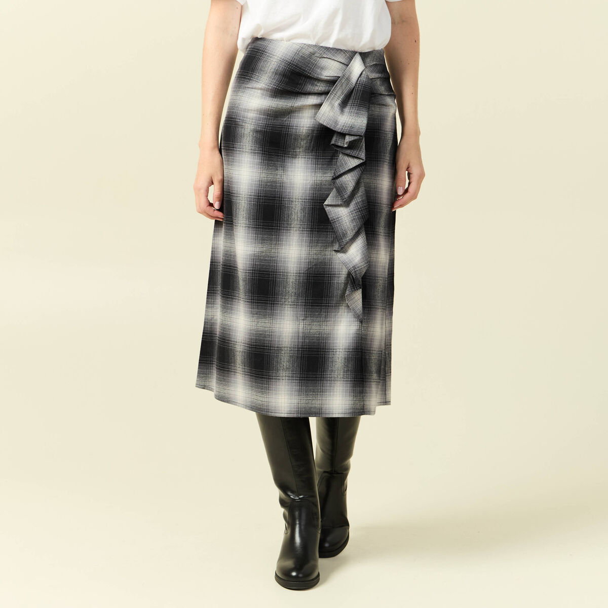 Jupe &eacute;vas&eacute;e en coton noir femme