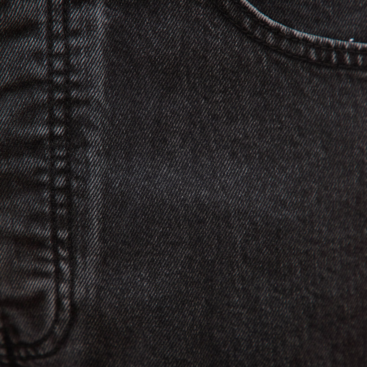Jeans loose longueur 34 en coton denim snow noir homme