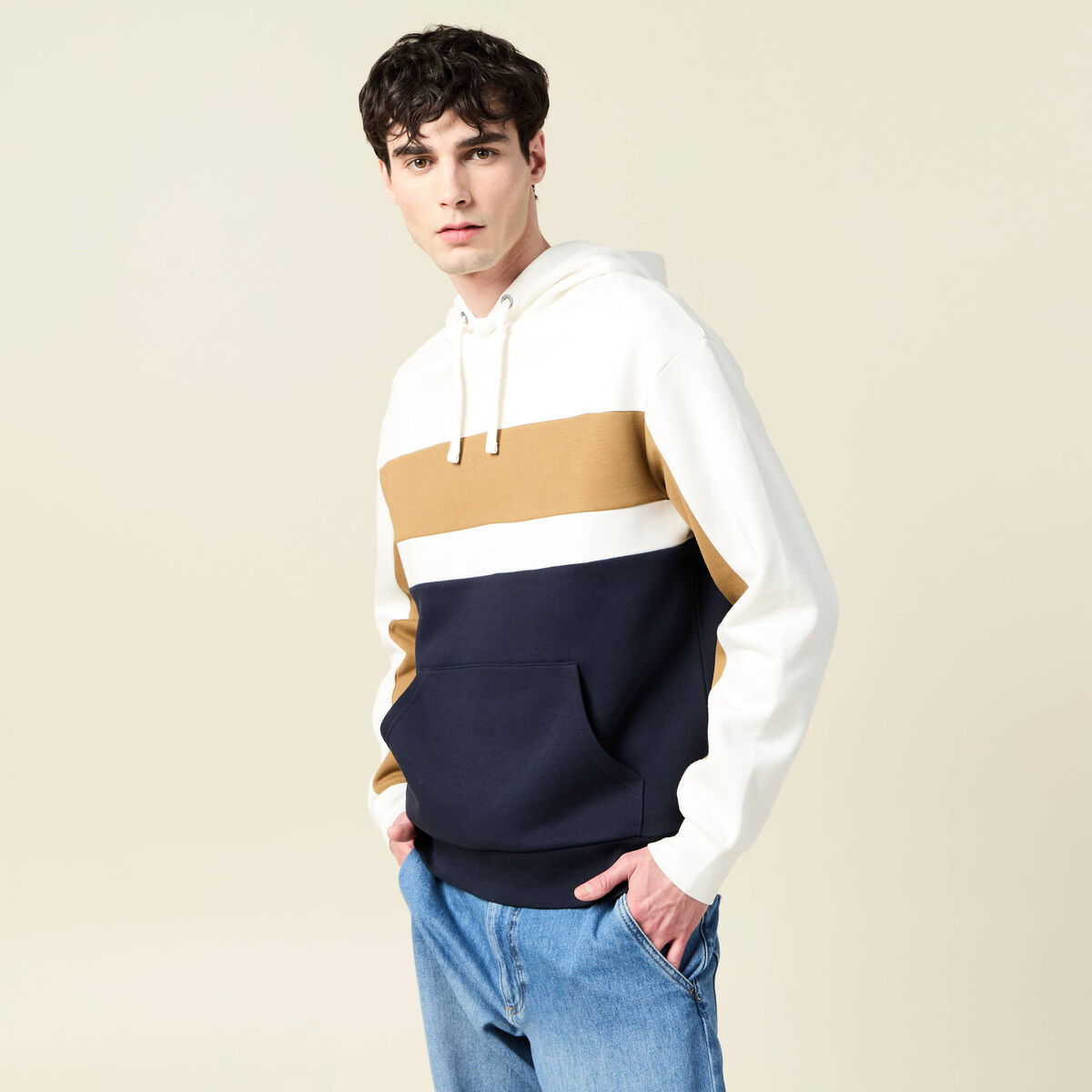 Sweat &agrave; capuche manches longues ecru homme