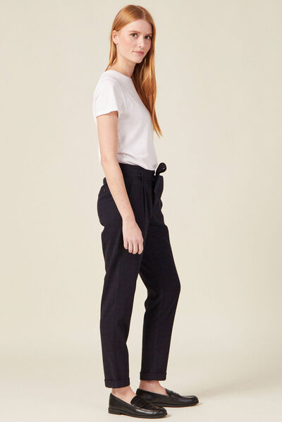Pantalon carotte ceinturé bleu marine femme