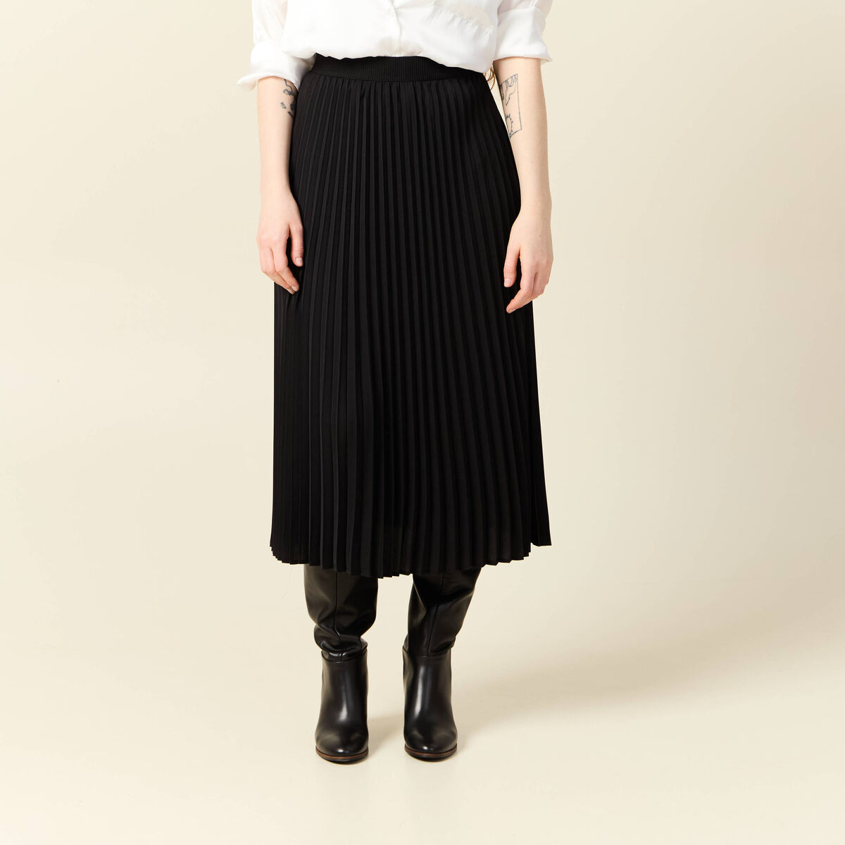 Jupe longue évasée plissée noir femme