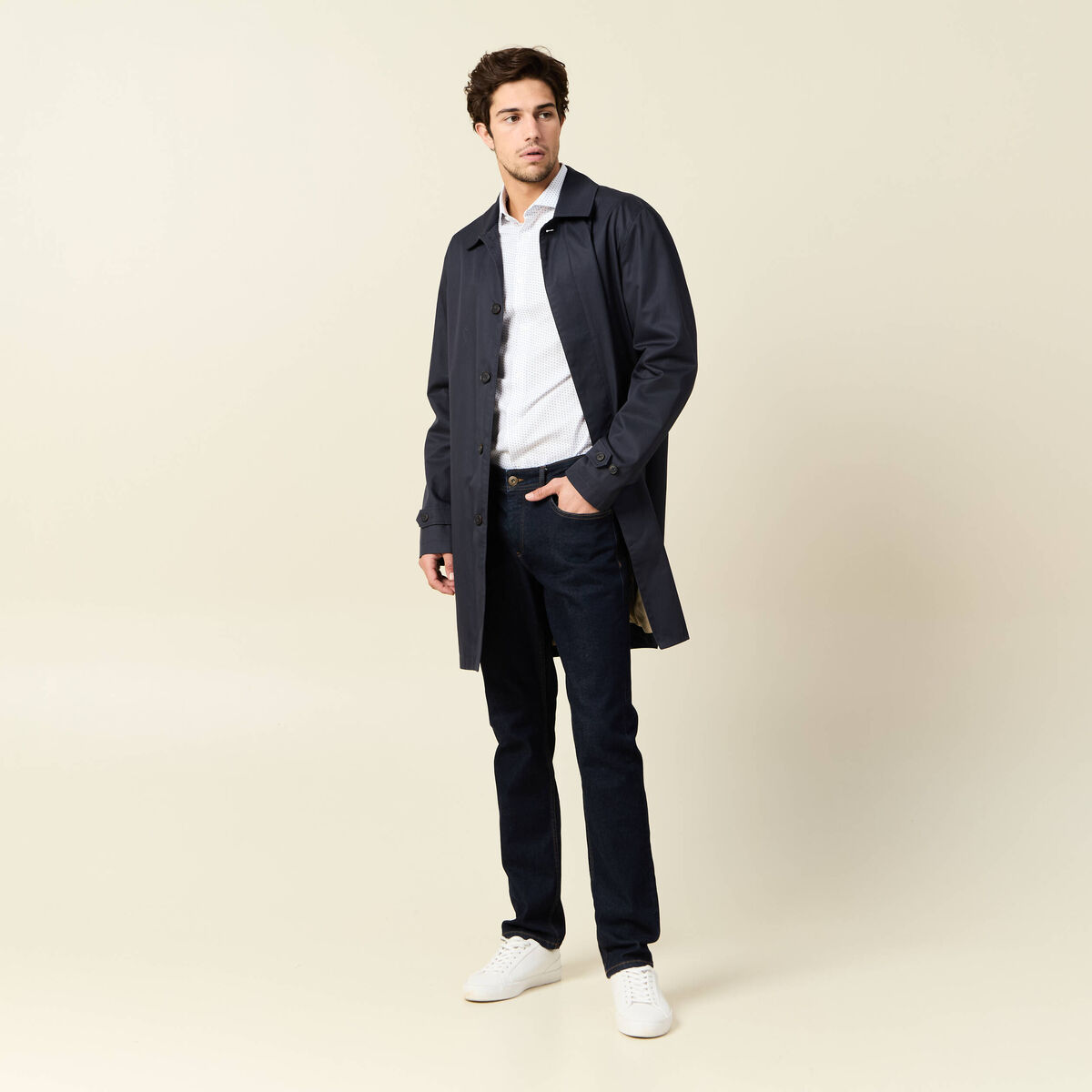 Chemise cintr&eacute;e en coton manches longues blanc homme