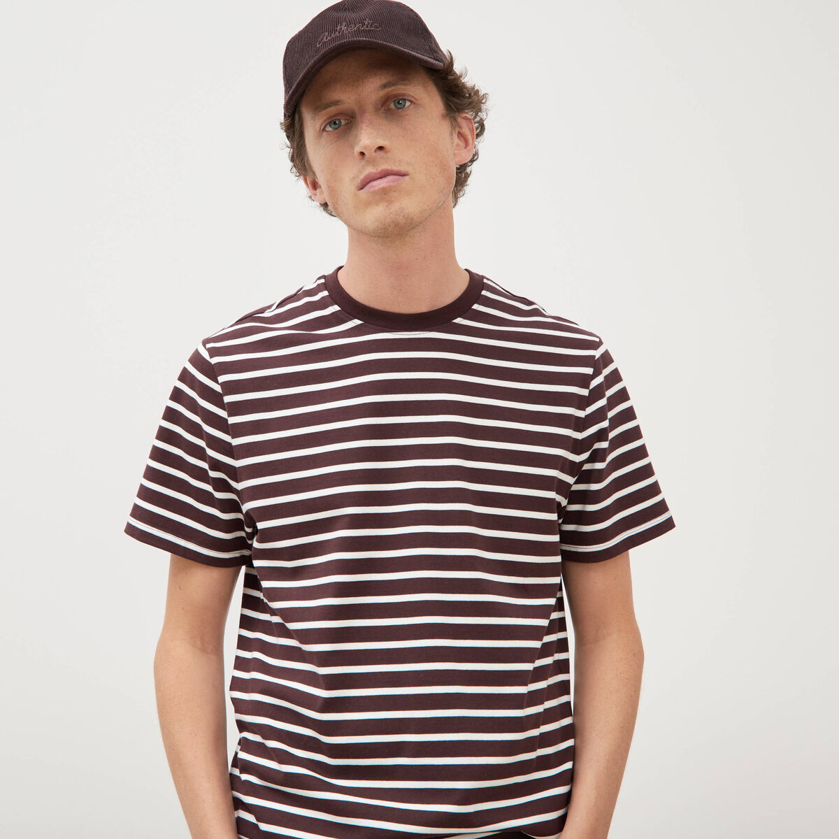 T-shirt en coton manches courtes marron fonc&eacute; homme