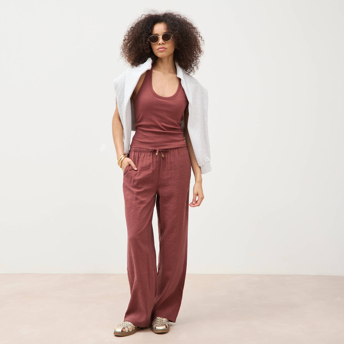 D&eacute;bardeur cropped d&eacute;collet&eacute; doubl&eacute; marron cognac femme
