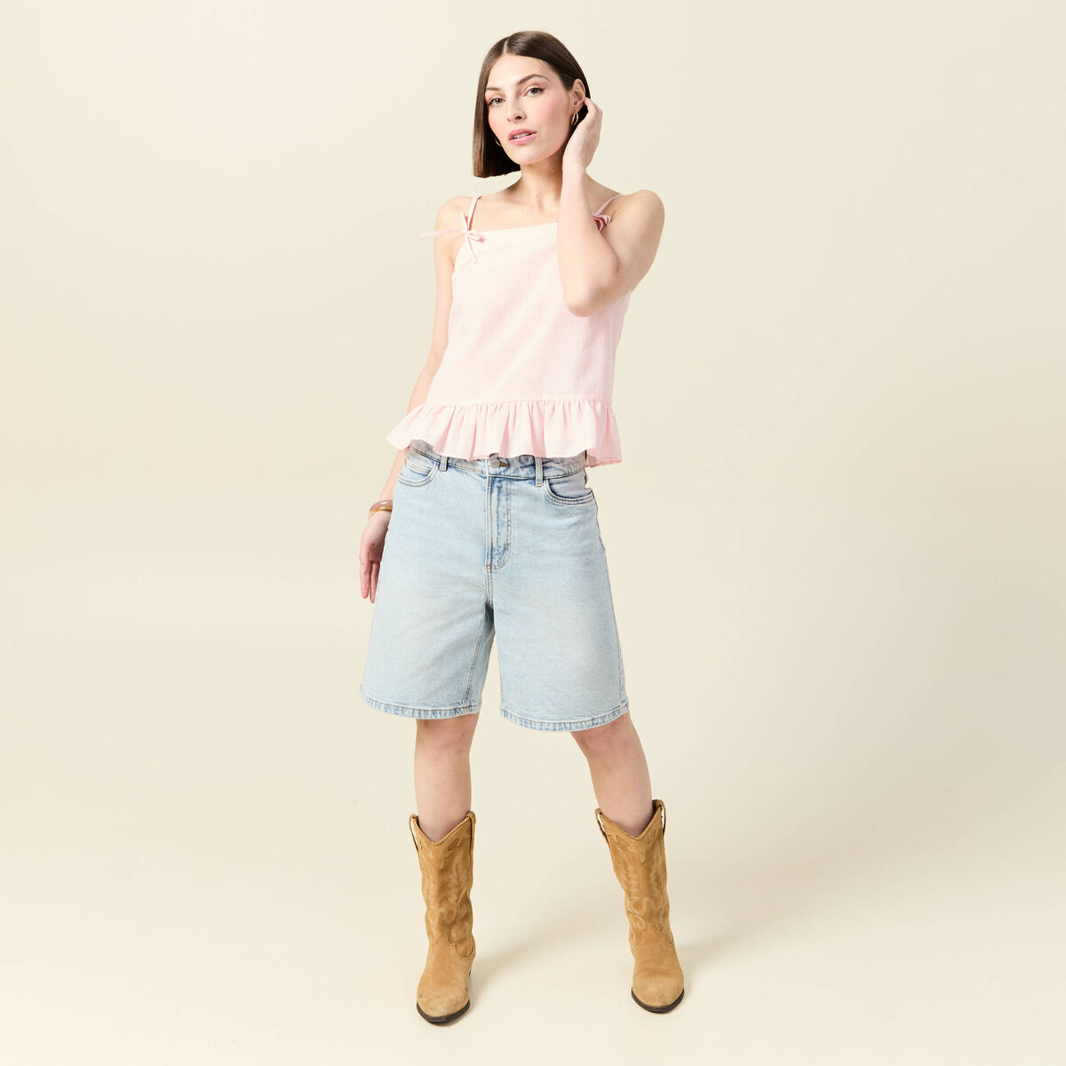 D&eacute;bardeur droit court col carr&eacute; rose clair femme